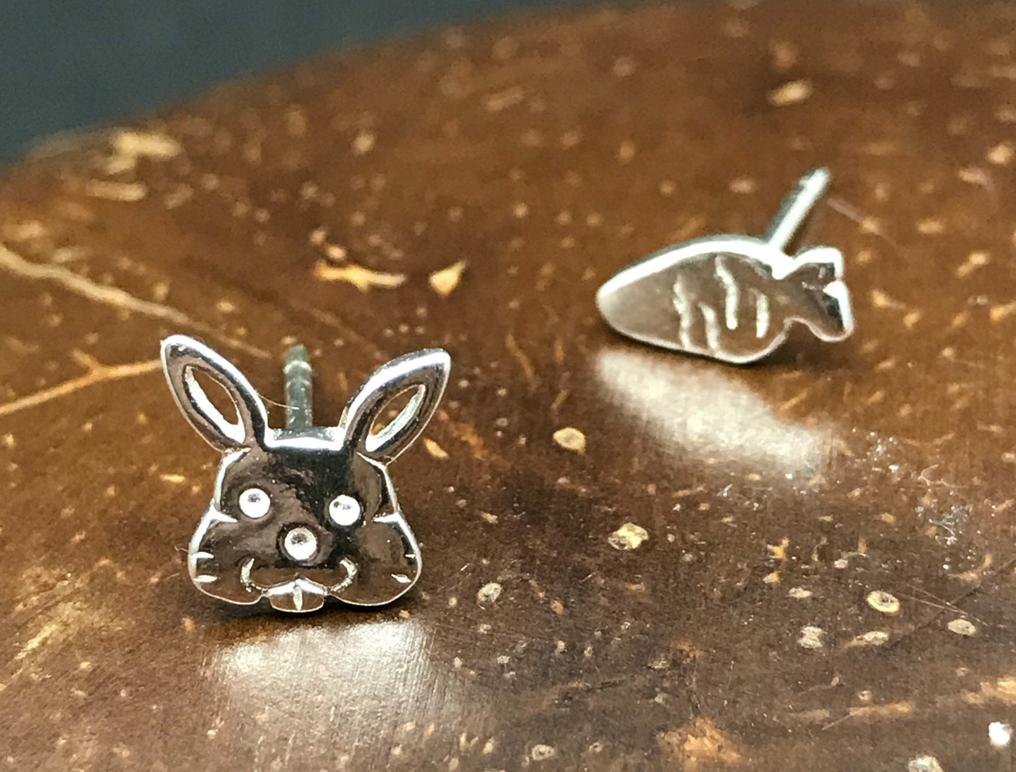 Rabbit and Carrot earrings Sterling Silver 925 - TSE001