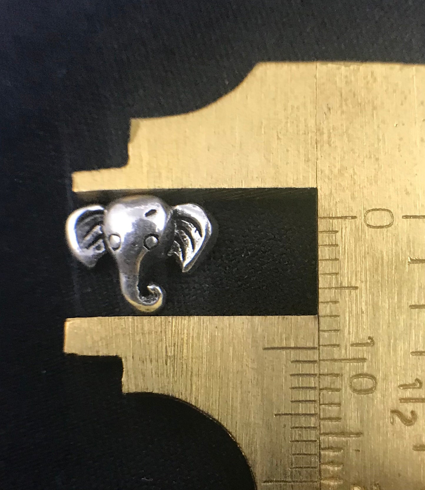 Elephant head Sterling Silver 925 earrings - TSE007