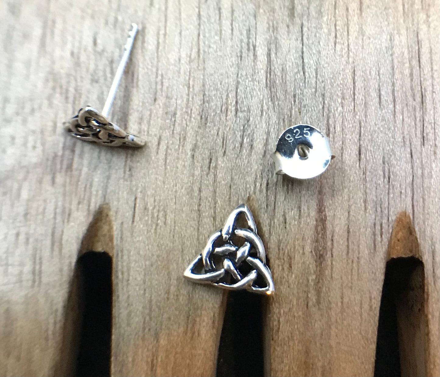 Celtic knot triangle earrings Sterling Silver 925 - TSE010