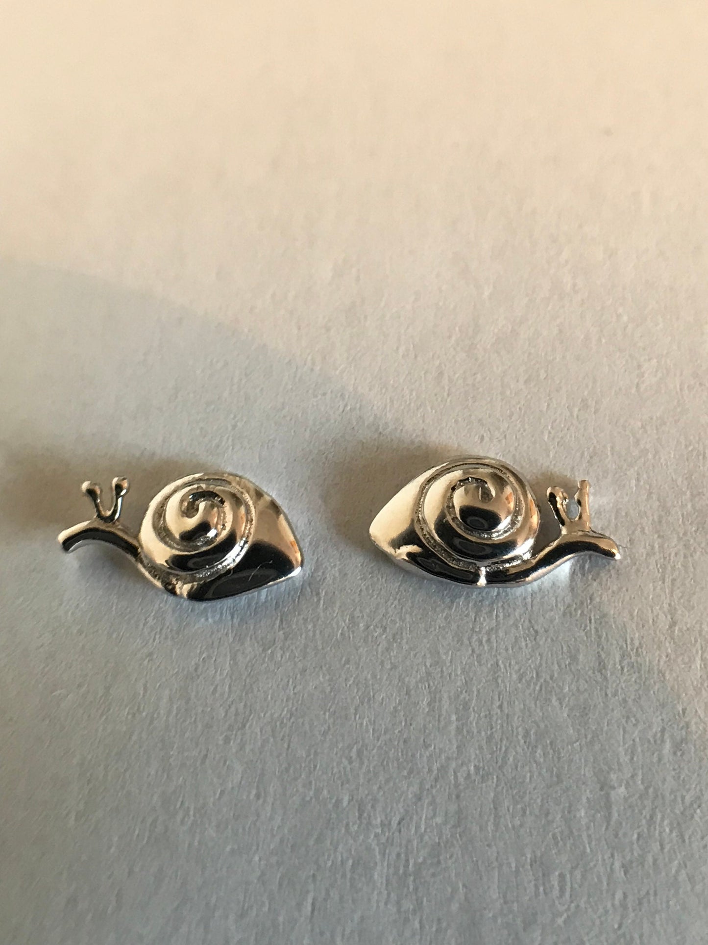 Rhodium plated snail earrings Sterling Silver 925 - TSE020