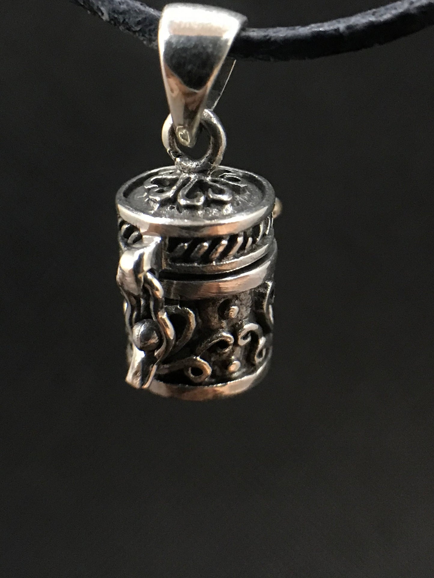 Love pill container pendant Sterling Silver 925 - TSE045