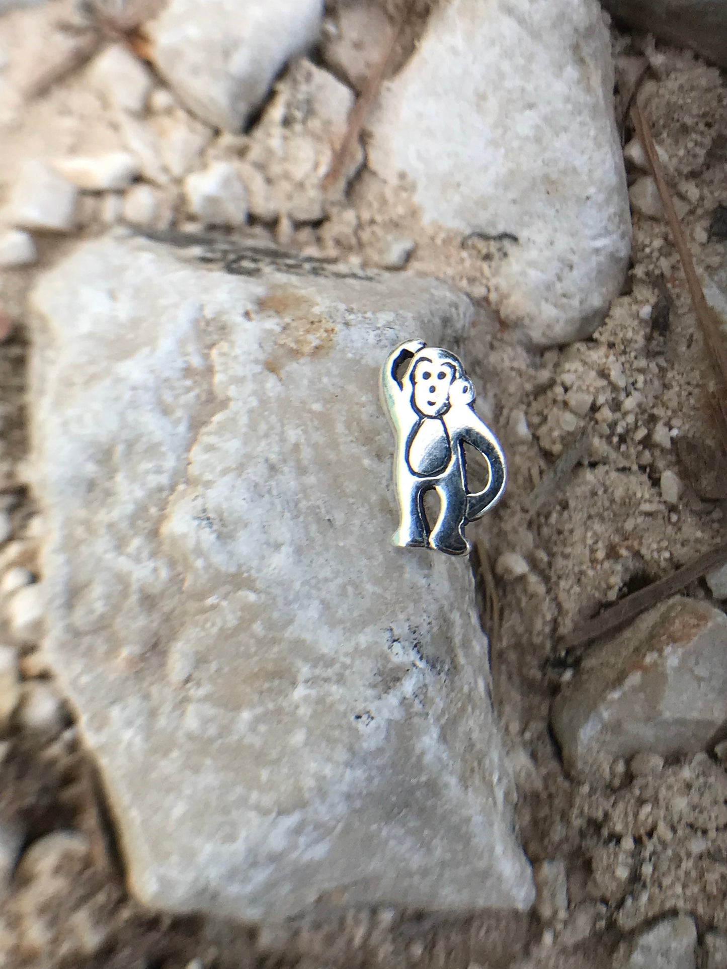 Standing monkey earrings Sterling Silver 925 - TSE038