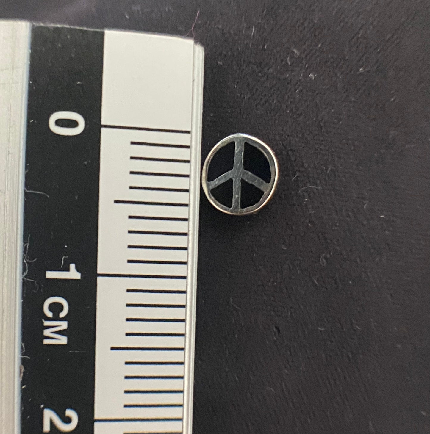 Tiny onyx peace sign earrings Sterling Silver 925 - TSE061