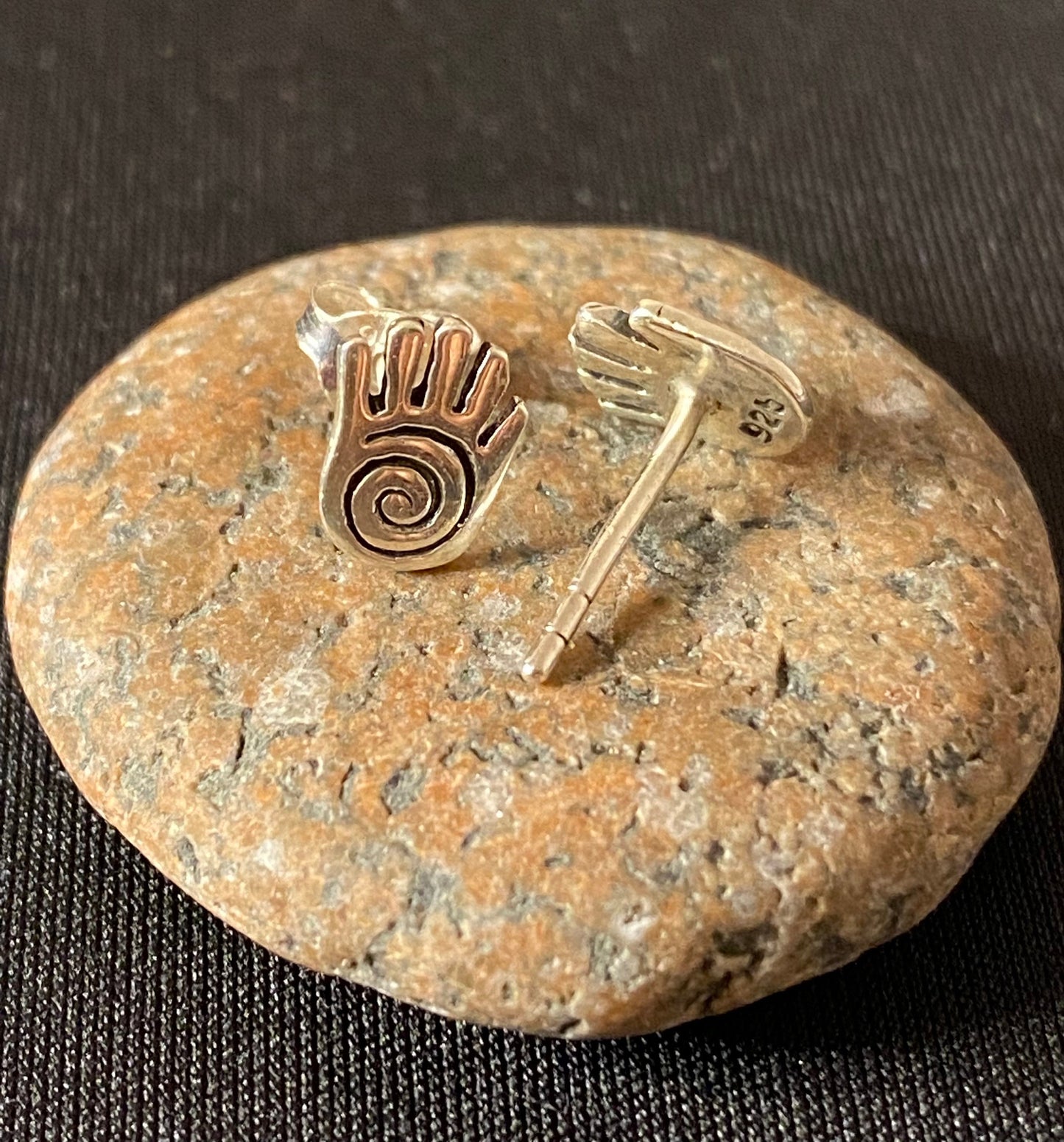 Hand with spiral earrings Sterling Silver 925 - TSE097