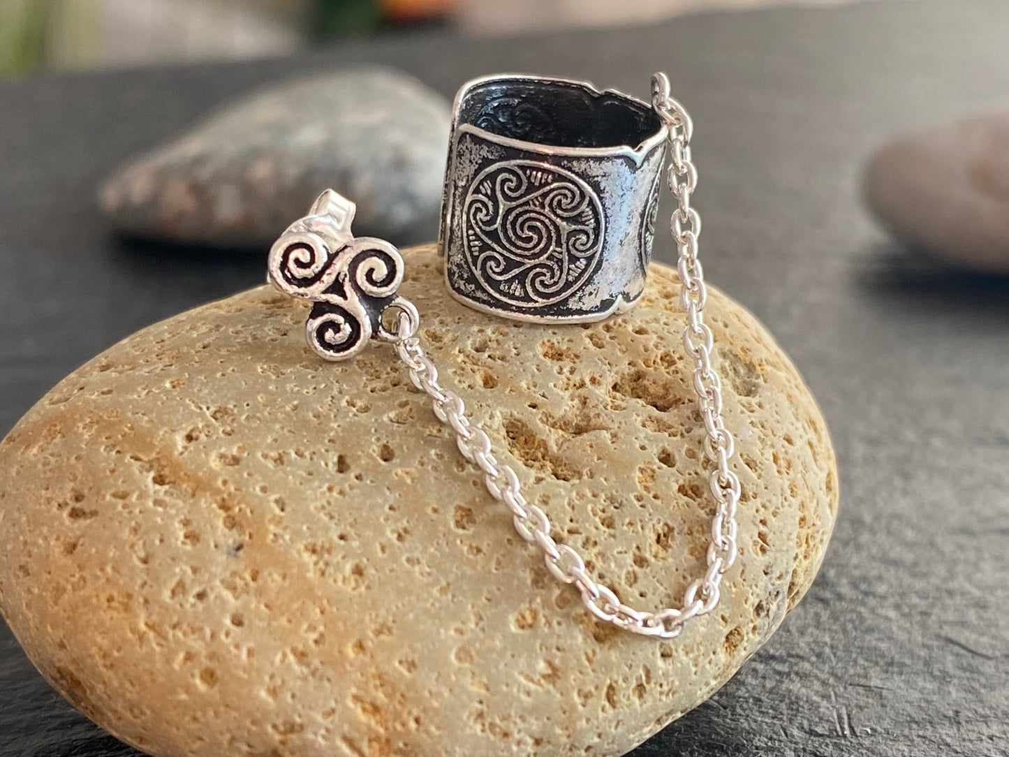 Triskelion pin with chain and cuff Sterling Silver 925 - TSE092