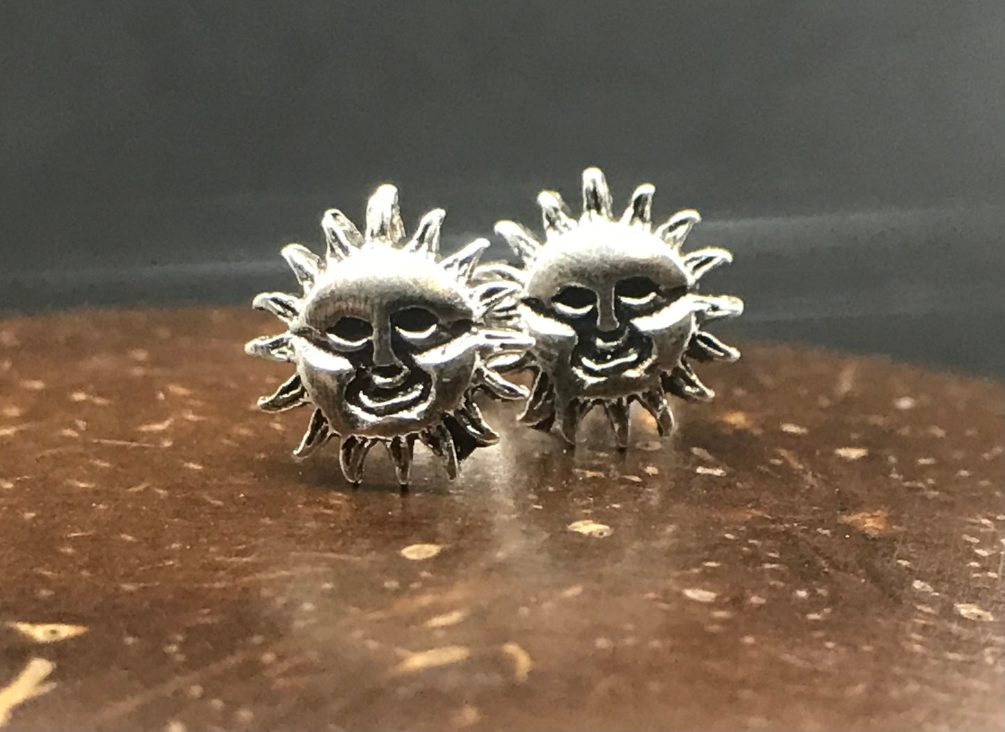 Shiny sun face Sterling Silver 925 earrings - TSE012