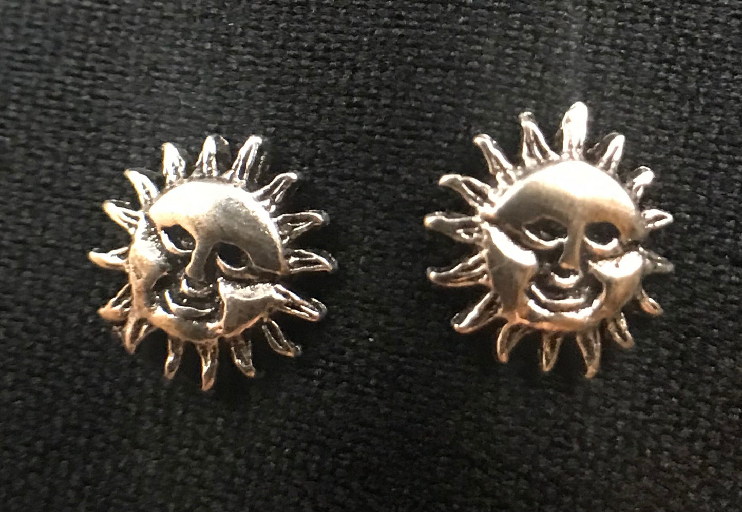 Shiny sun face Sterling Silver 925 earrings - TSE012