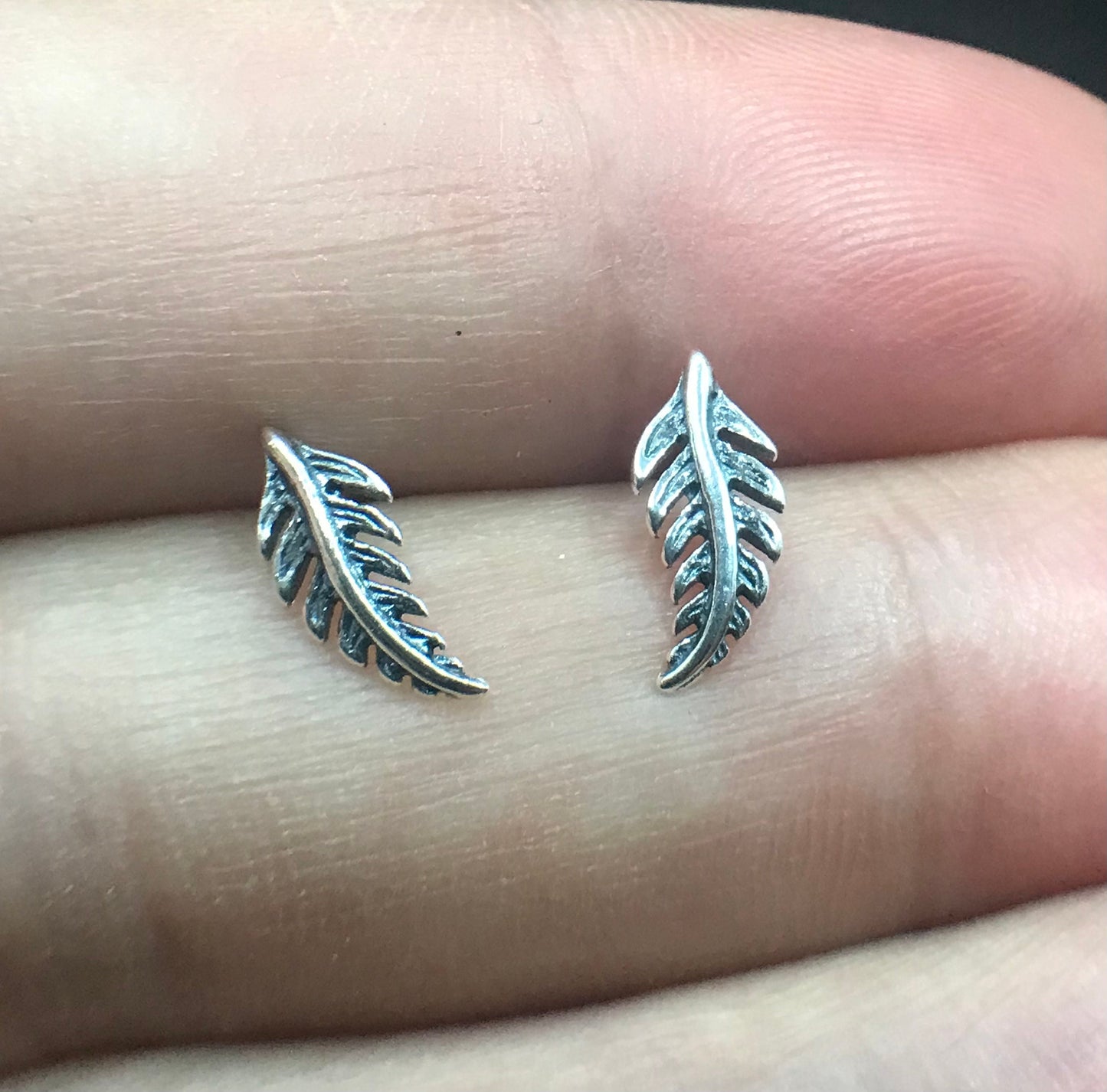 Small leaf earrings Sterling Silver 925 - TSE026