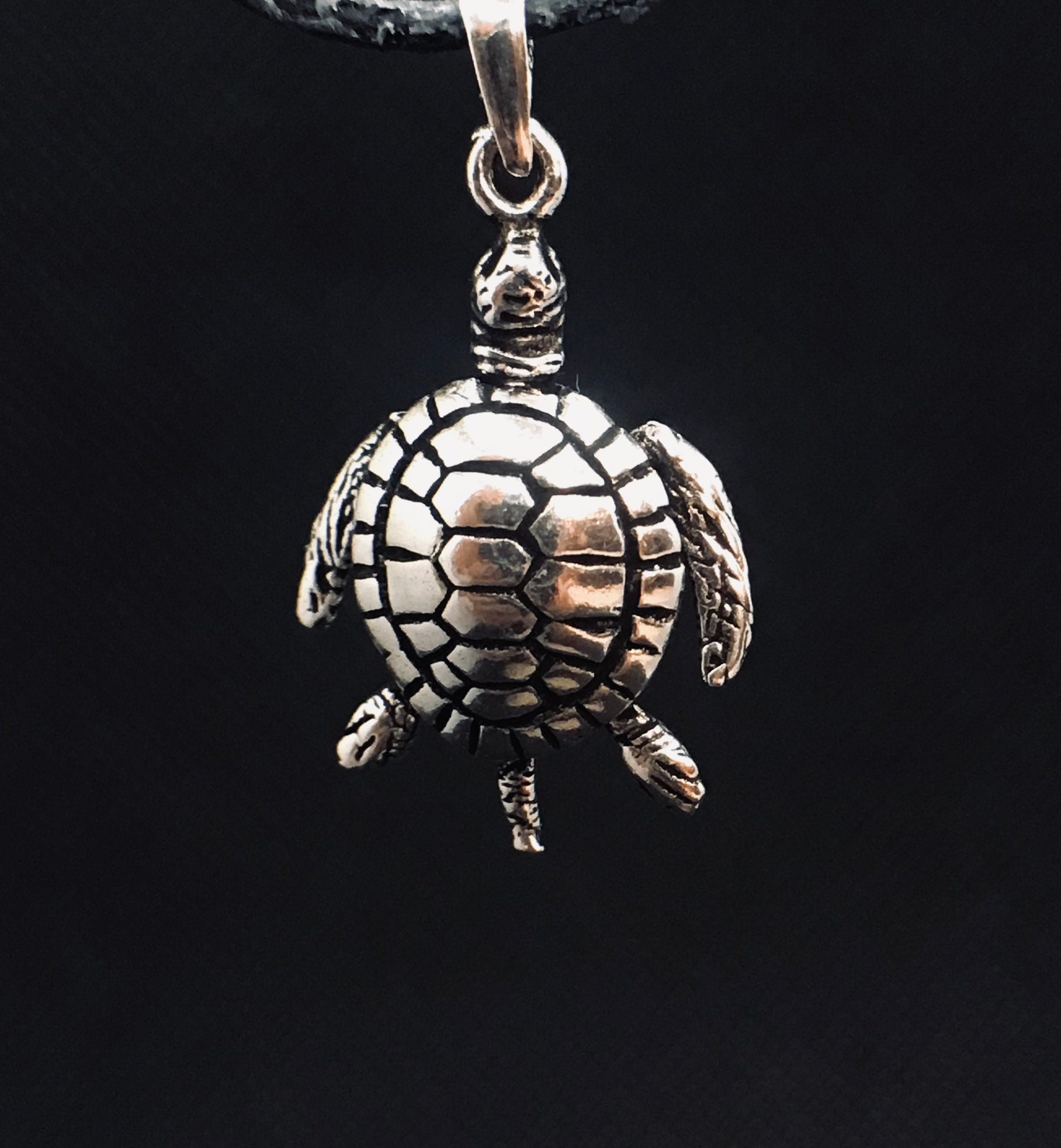 Vintage sterling silver 3d online articulated turtle (moves) pendant