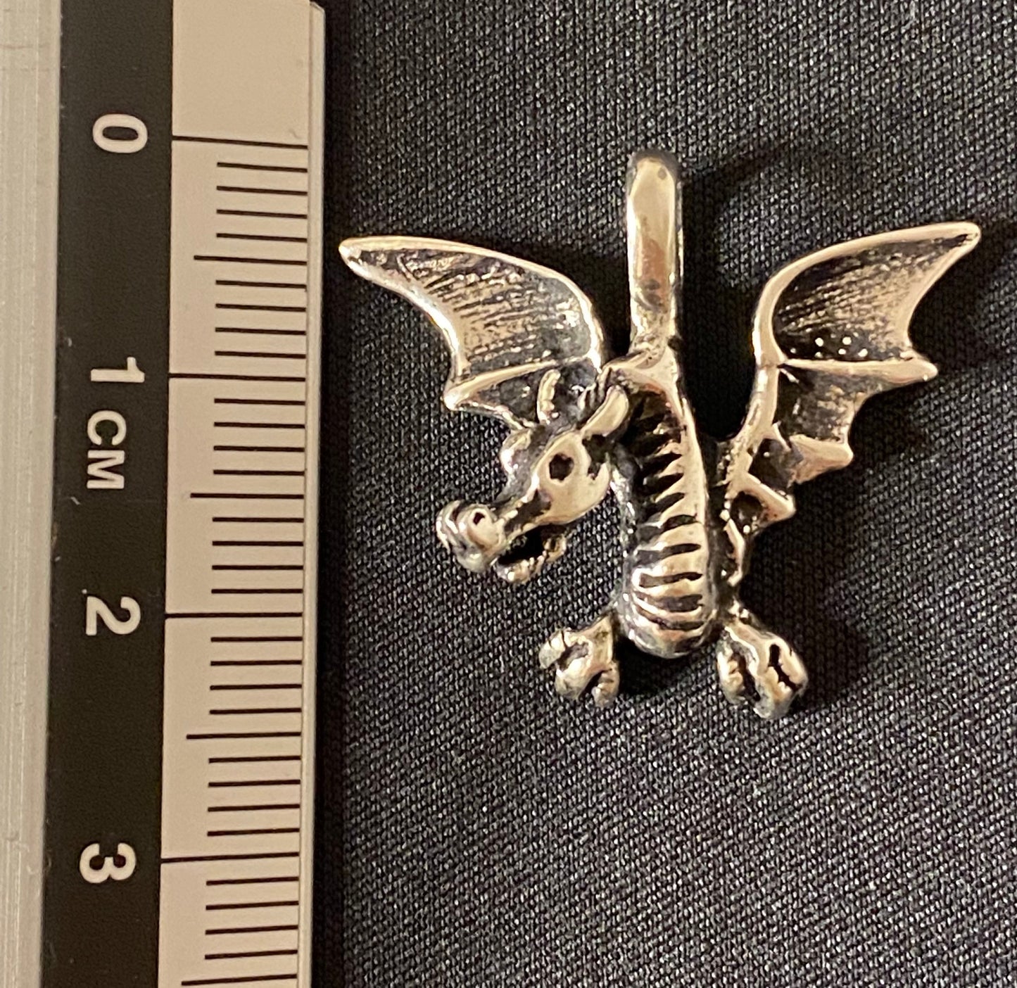 Flying dragon pendant Sterling Silver 925 - TSE079